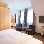 & Landgasthof Hoheluft Hotel *